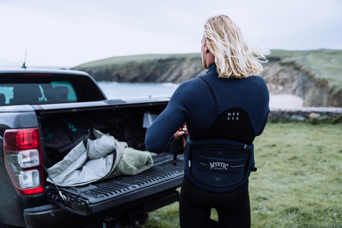 MYSTIC Majestic Fullsuit 4/3mm Fzip